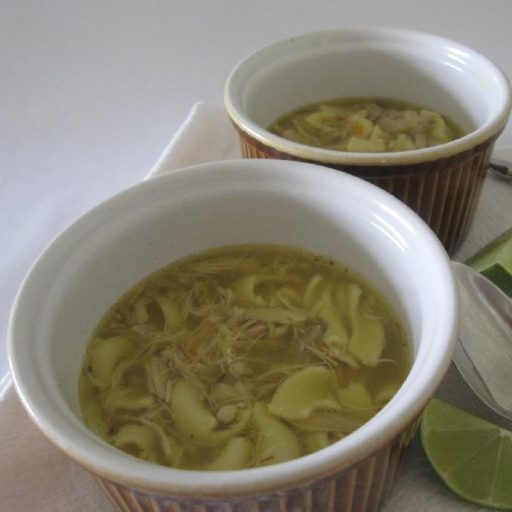 Sopa De Pollo Cubana