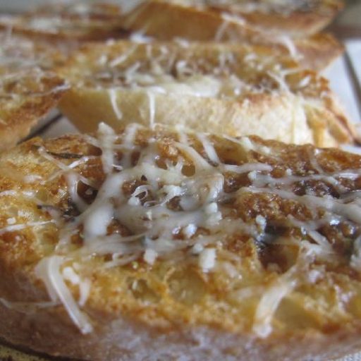 Crostini Con Anchoas, Mantequilla De Hierbas Y Queso