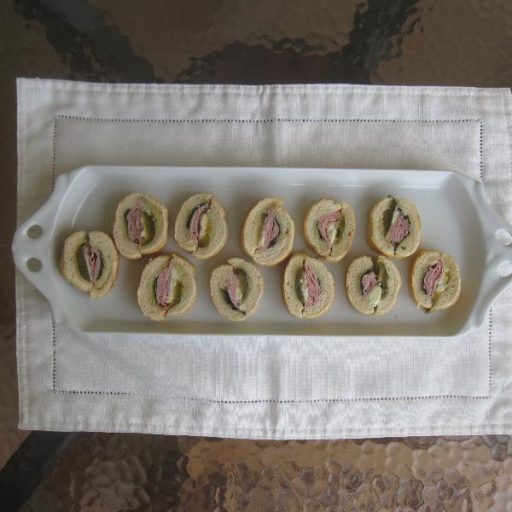 Sanduches Para Te, Con Jamón Serrano, Higos Y Queso Azul