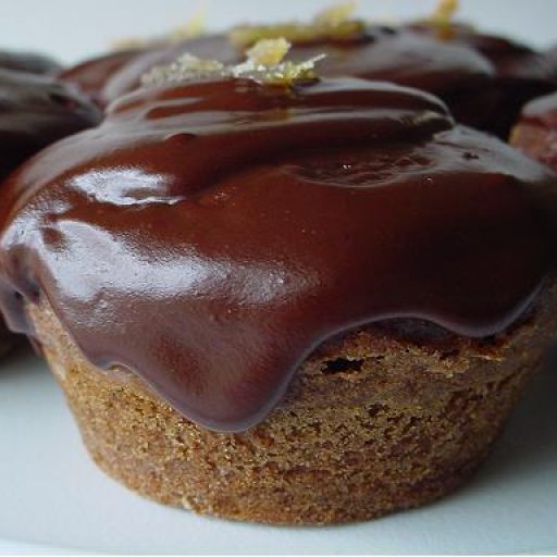 Bizcochitos Con Jengibre, Especias Y Cobertura De Chocolate