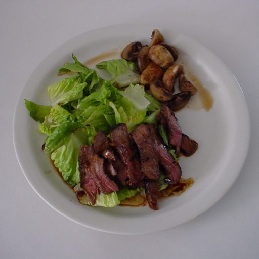 Ensalada Asiática Con Filete De Carne