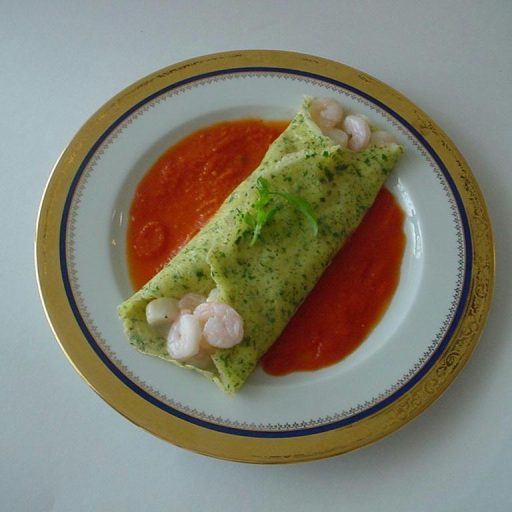 Crepes De Hierbas Con Relleno De Camarones