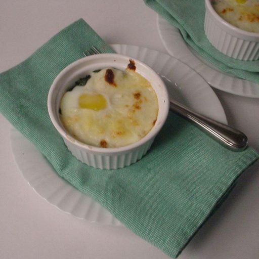 Huevos Al Gratín En Nido De Espinacas