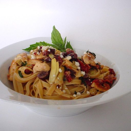 Tallarines Con Sabor Mediterráneo